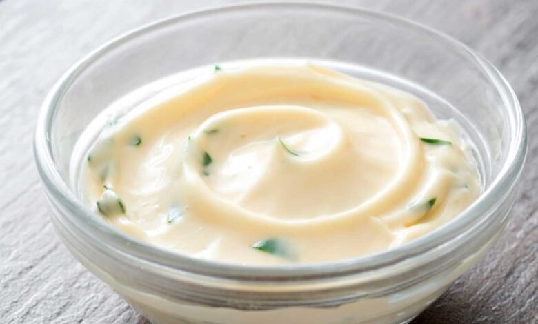 Molho de Alho com Creme de Leite - Muito fácil e rápido
