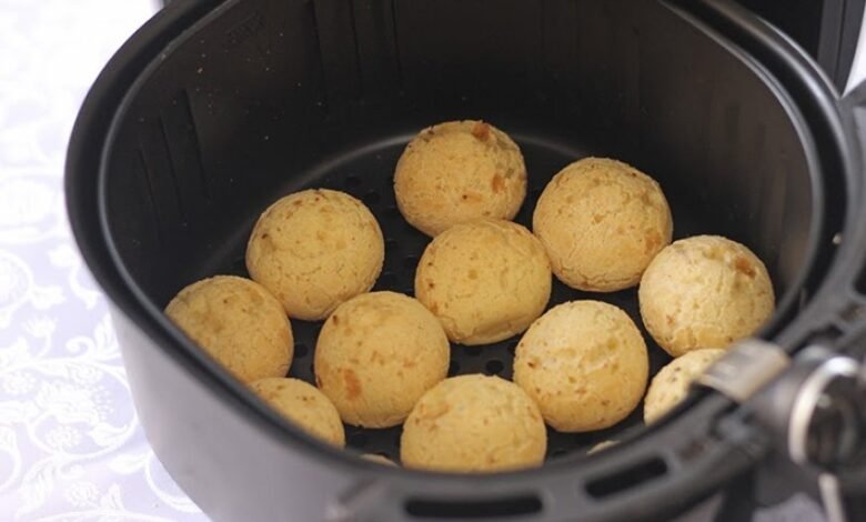 Pão de queijo na Airfryer - uma dica que vai deixar seu café da tarde mais saboroso